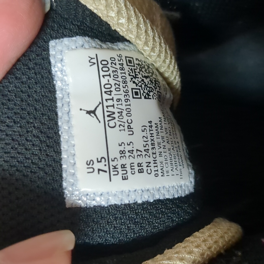 Air Jordan 1 Mid SE "Lightbulb" sneakers - Picture 10 of 12